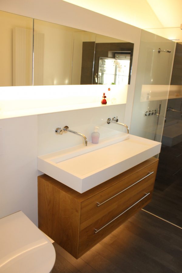 o_1ah2cf1gv11g9rt1usd2kf1qb318